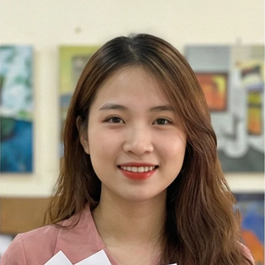 Cô Phạm Thanh Hằng